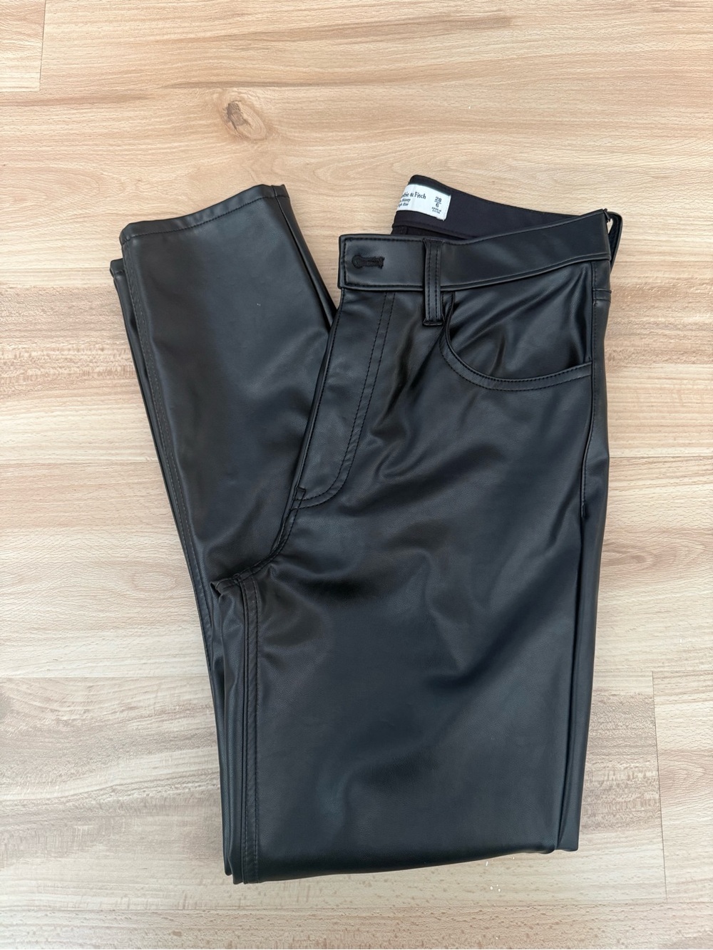 Abercrombie & Fitch High Rise Skinny Pleather Pant 28/6